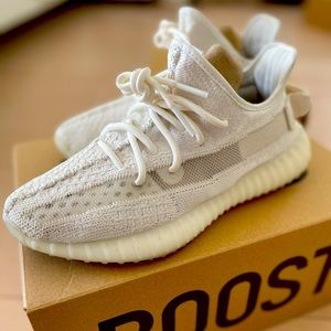 Authentic Yeezy Boost 350 « like new » pre-loved  in Bone color size 6.5 US